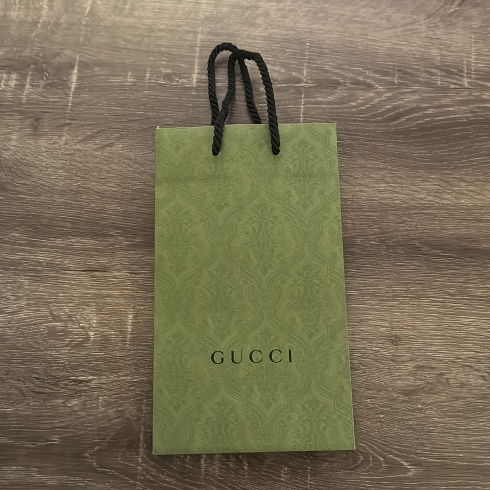 Gucci shopping bag